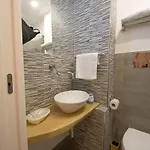 Nicadomus לינה וארוחת בוקר 4*